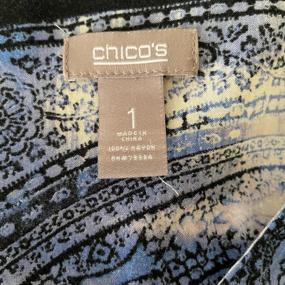 Chico’s Blue & Black, Button Down, Long Sleeve, V Neck Top, Size 1 (Medium) - Picture 4 of 4